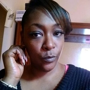 Meet your Posher, Priscilla